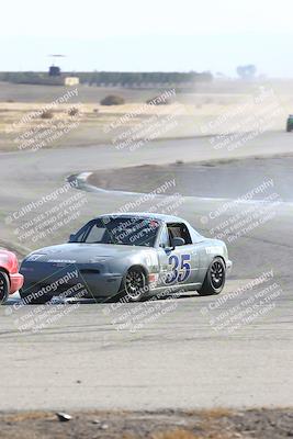 media/Nov-17-2024-CalClub SCCA (Sun) [[5252d9c58e]]/Group 4/Race (Off Ramp)/